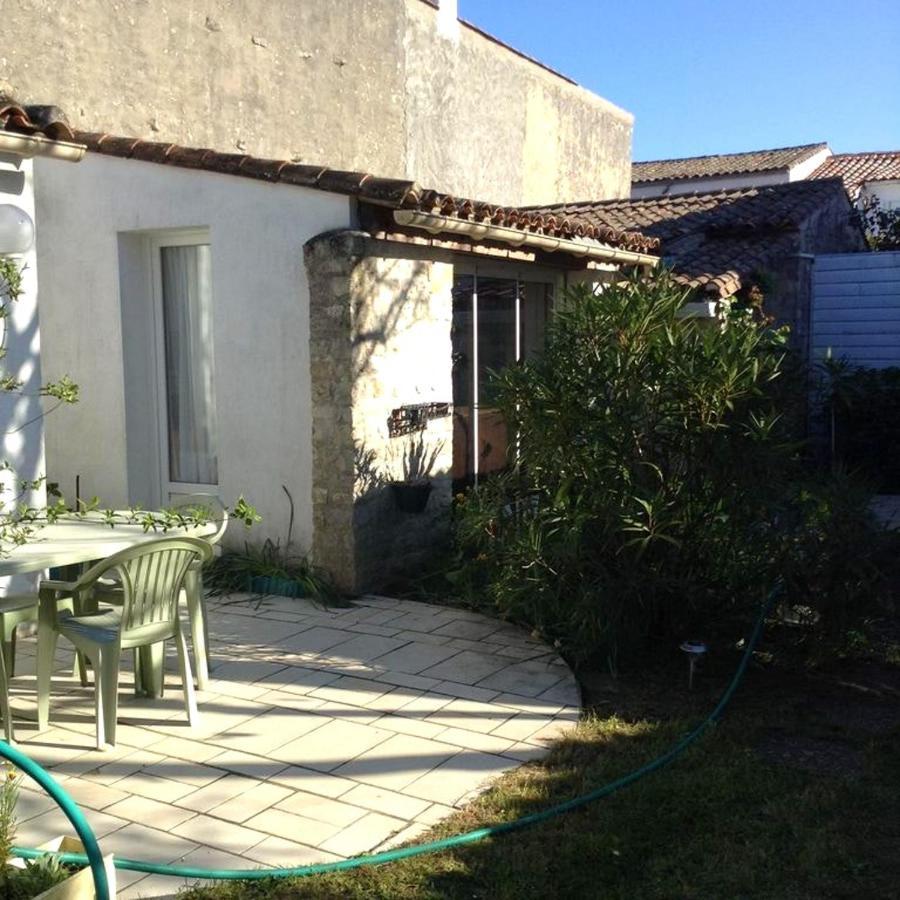 Maison Charmante A Sainte-Marie-De-Re Avec Terrasse Экстерьер фото