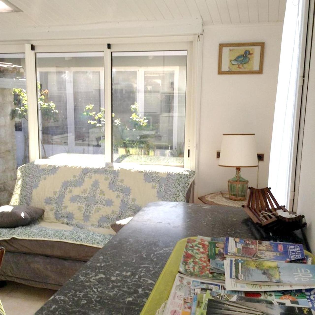 Maison Charmante A Sainte-Marie-De-Re Avec Terrasse Экстерьер фото